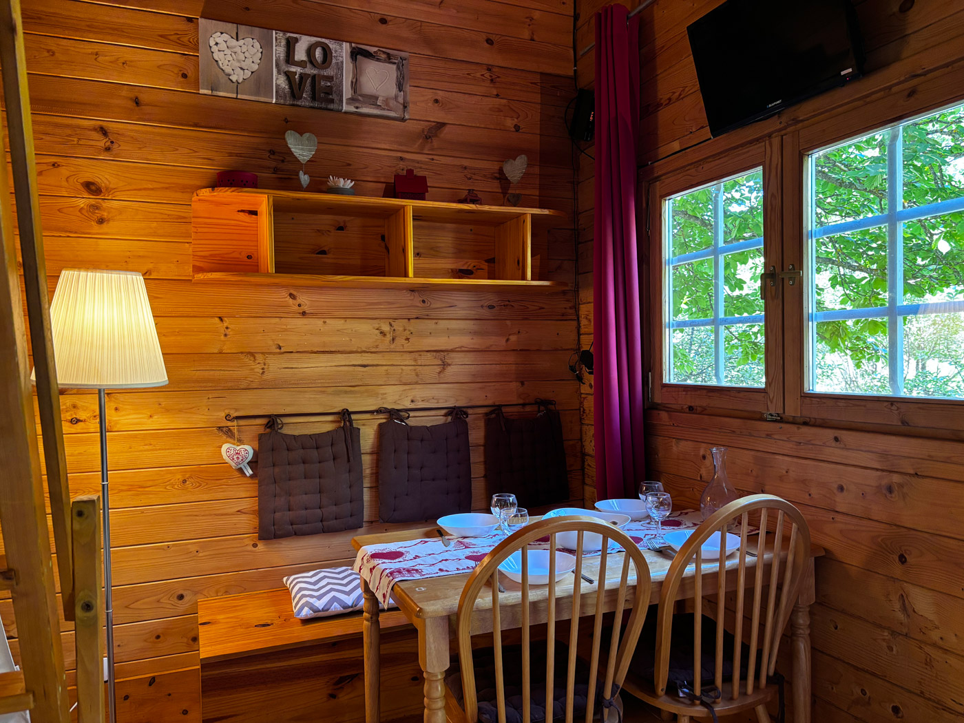 4-people Chalet | Camping Calme et Nature – Gorges du Verdon 4-people Chalet | Camping Calme et Nature - Gorges du Verdon