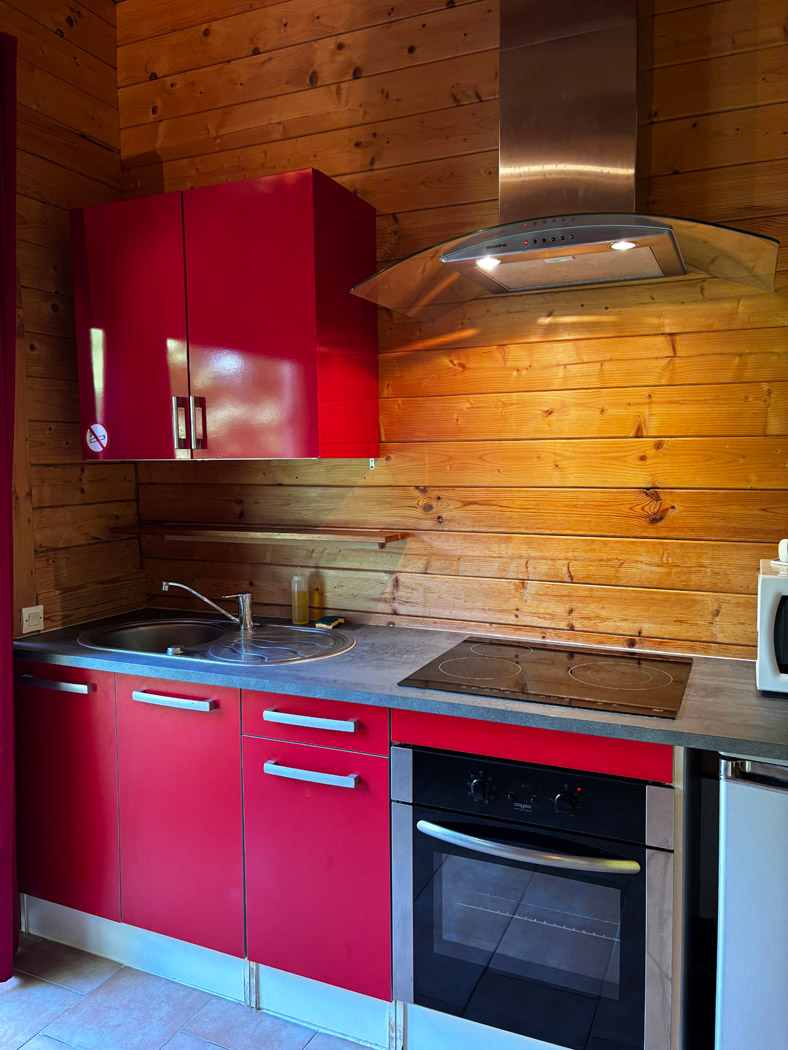 4-people Chalet | Camping Calme et Nature – Gorges du Verdon 4-people Chalet | Camping Calme et Nature - Gorges du Verdon